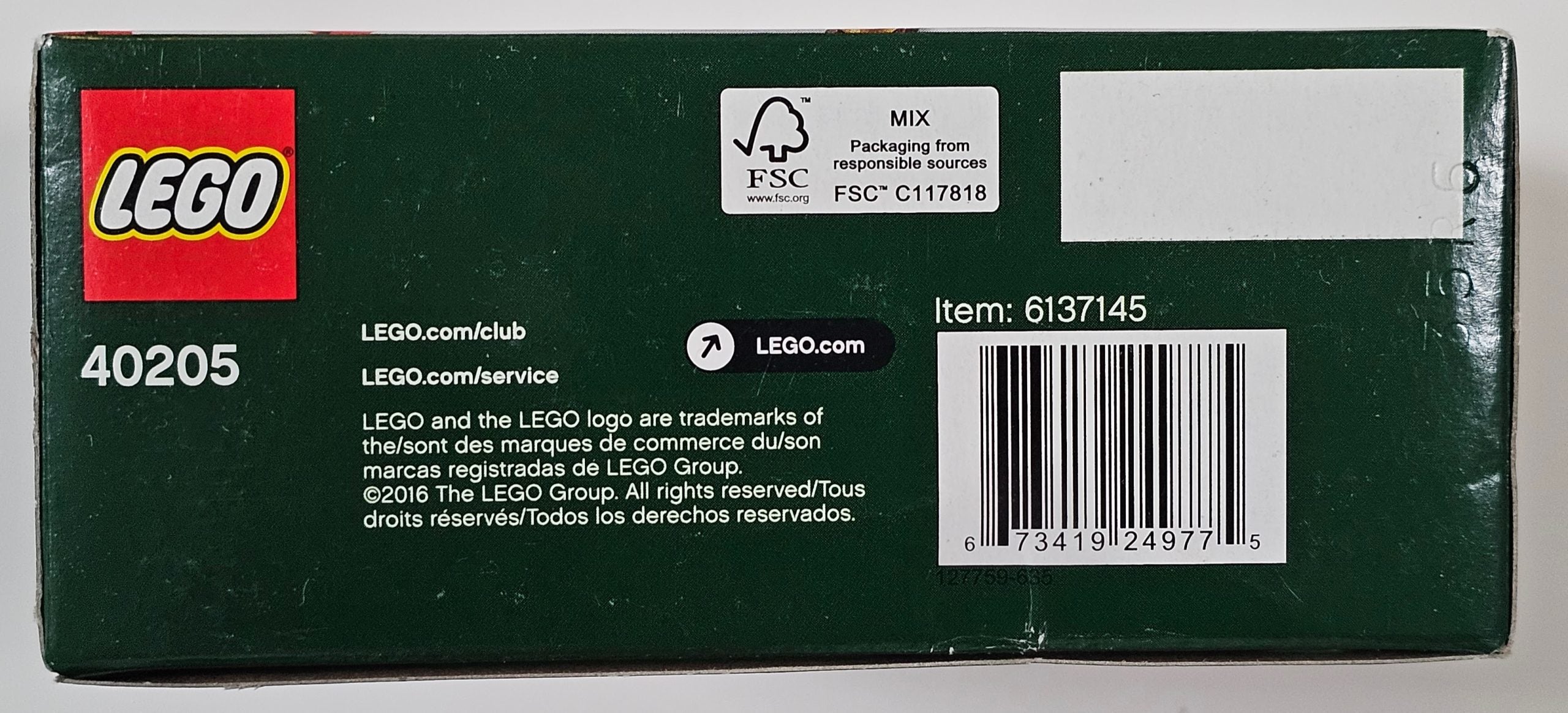 LEGO 40205 - Little Elf Helpers image 3