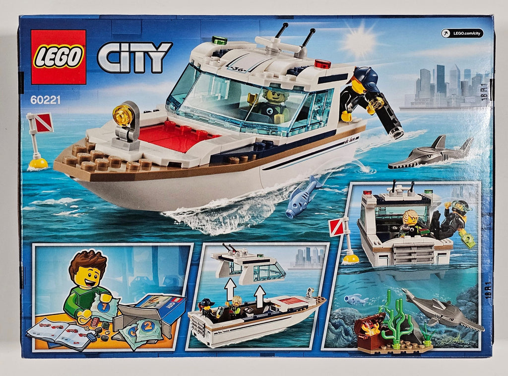 LEGO 60221 - City Diving Yacht image 1