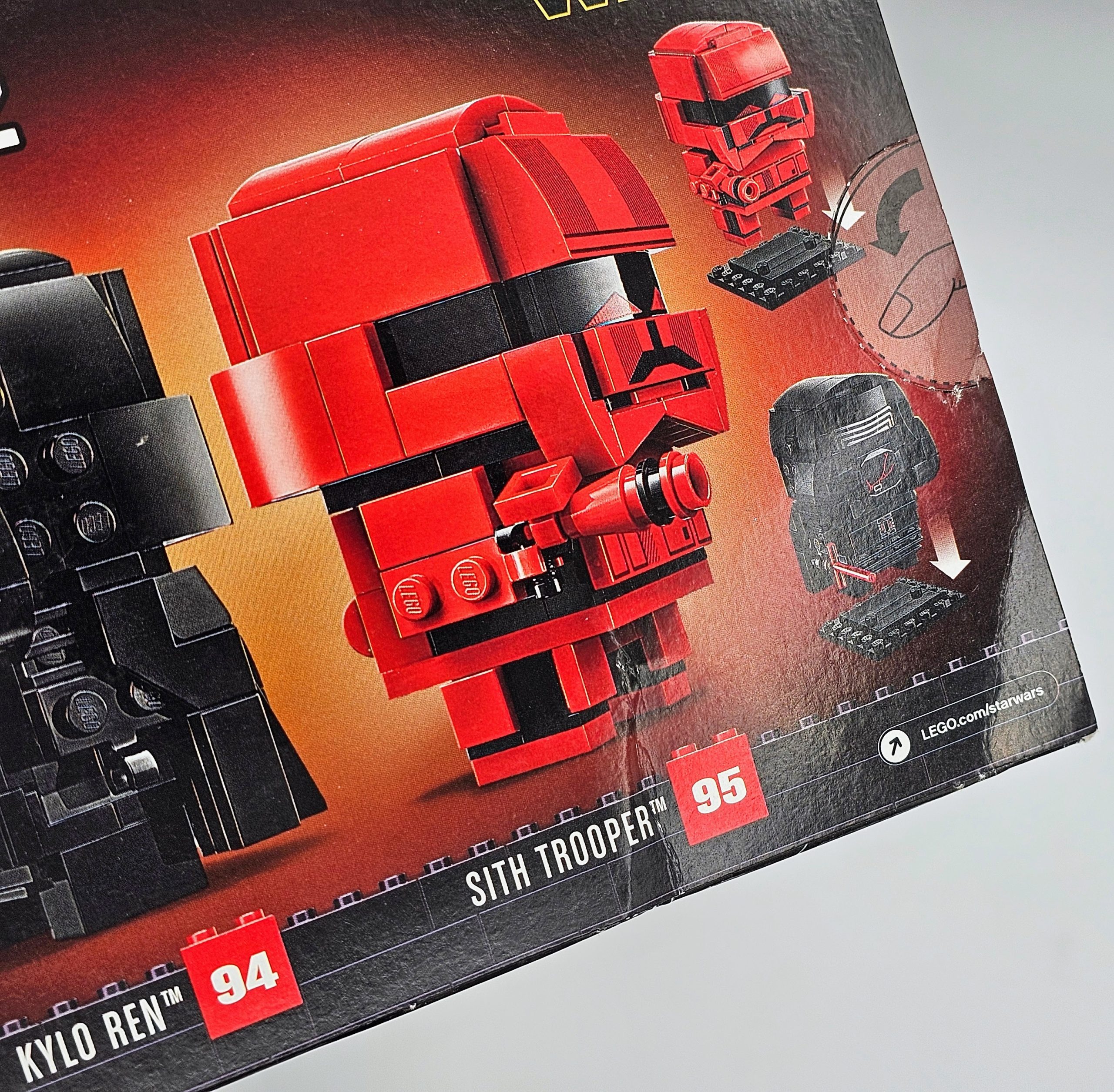BrickHeadz LEGO 75232 – Star Wars Kylo Ren & Sith Trooper *Box Damage* LEGO 75232 - Star Wars Kylo Ren & Sith Trooper *Box Damage* - Image 8