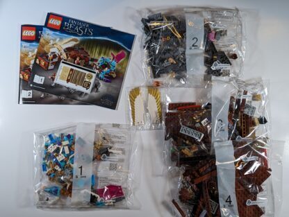 Harry Potter LEGO 75952 – Fantastic Beasts Newt’s Case of Magical Creatures *Open Box*