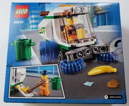 City LEGO 60249 – City Street Sweeper