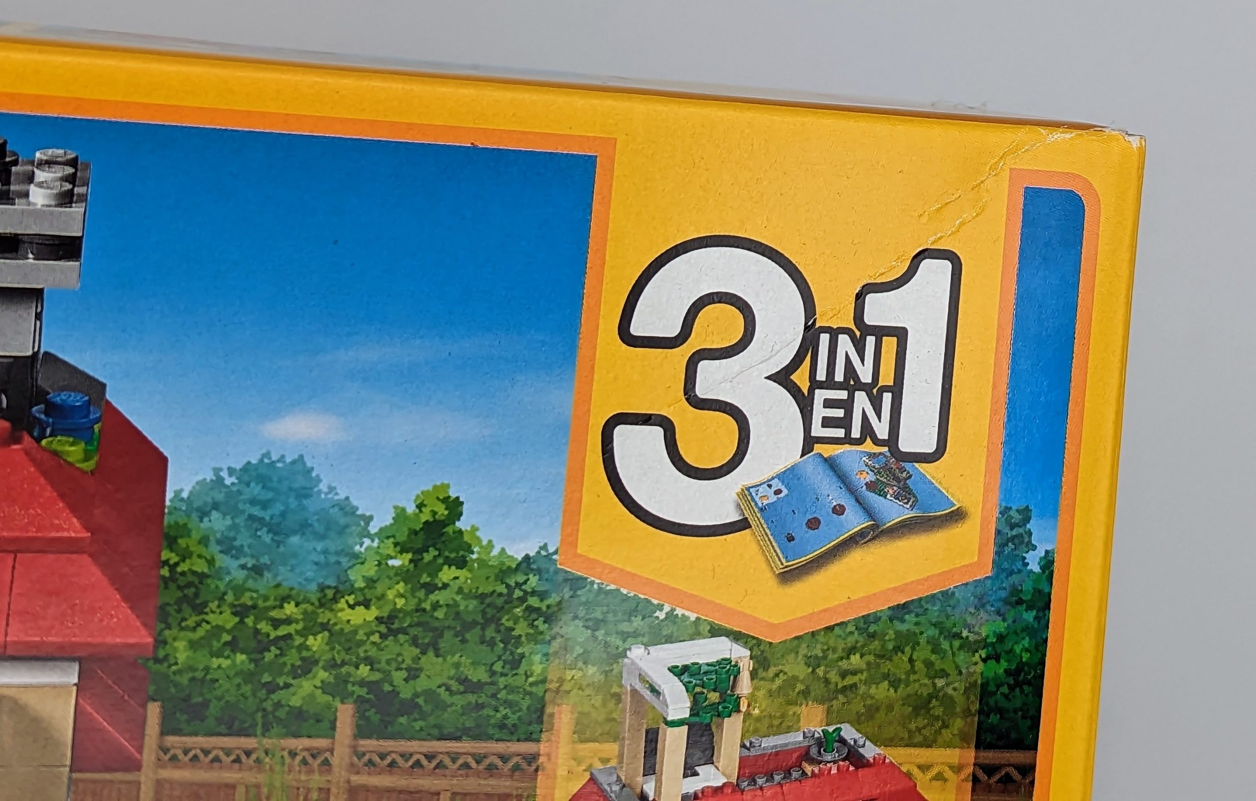 Creator LEGO 31067 – Creator Modular Poolside Holiday LEGO 31067 - Creator Modular Poolside Holiday - Image 9