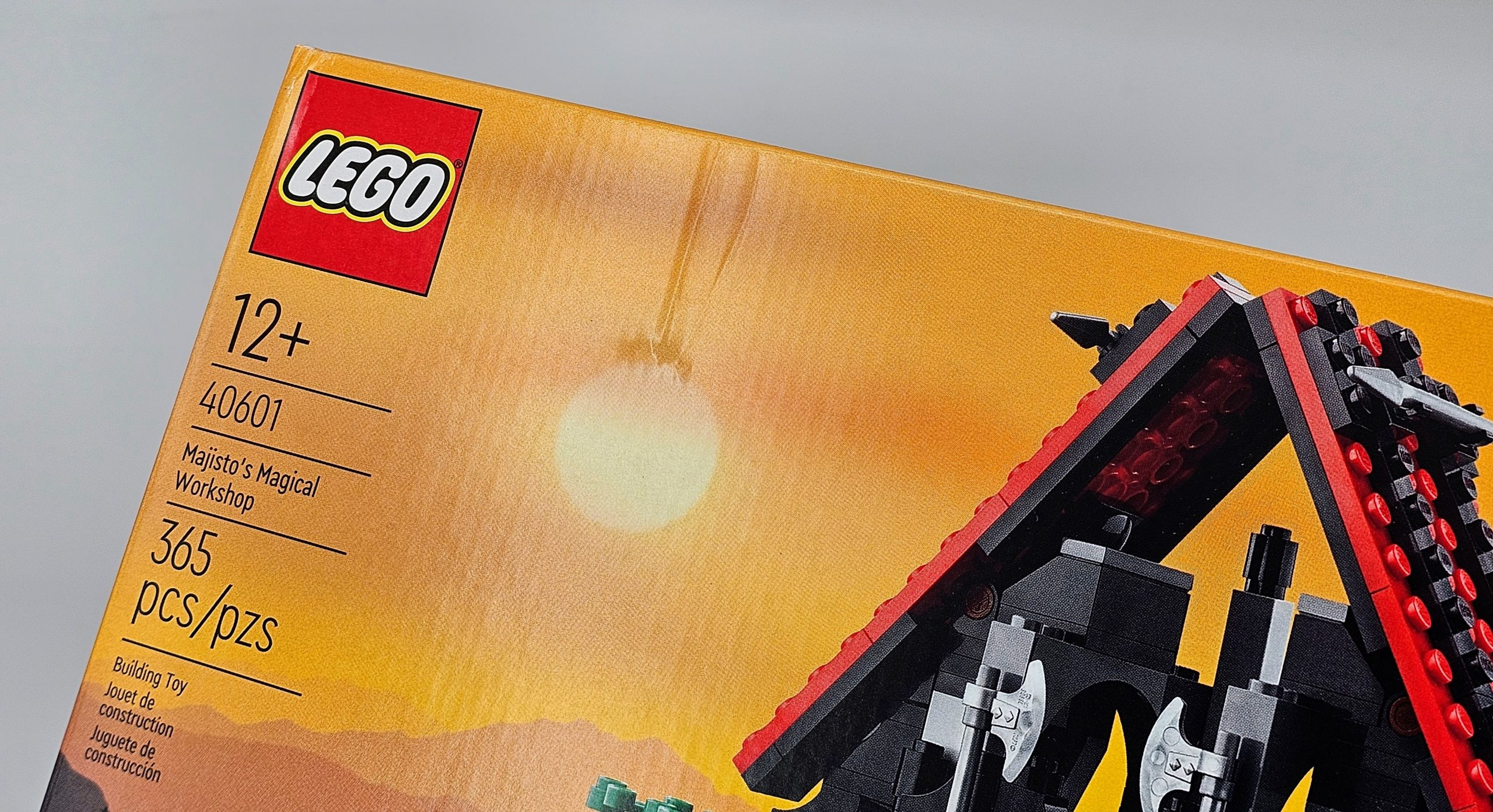Icons LEGO 40601 – Castle Majisto’s Magical Workshop LEGO 40601 - Castle Majisto's Magical Workshop - Image 7