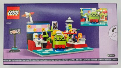 LEGO 40687 - Alien Space Diner - Image 2