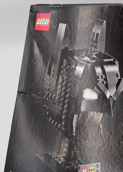 LEGO 76182 - DC Comics Super Heroes Batman Cowl *Box Damage - Image 9