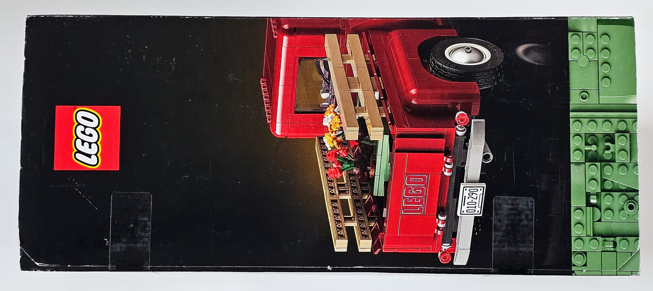 Icons LEGO 10290 – Icons Pickup Truck LEGO 10290 - Icons Pickup Truck - Image 5