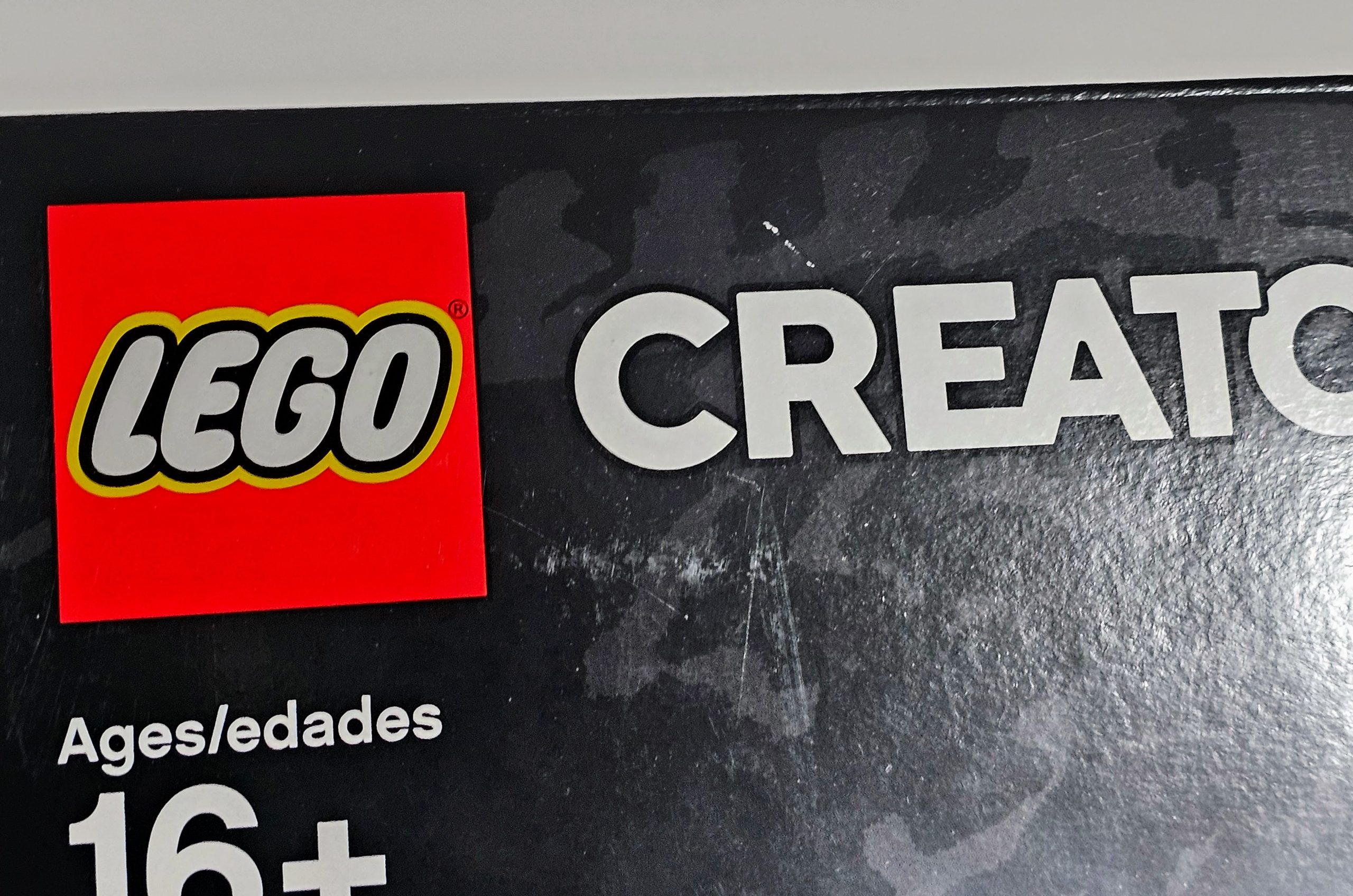 Creator LEGO 10262 – Creator Expert James Bond Aston Martin DB5 LEGO 10262 - Creator Expert James Bond Aston Martin DB5 - Image 7